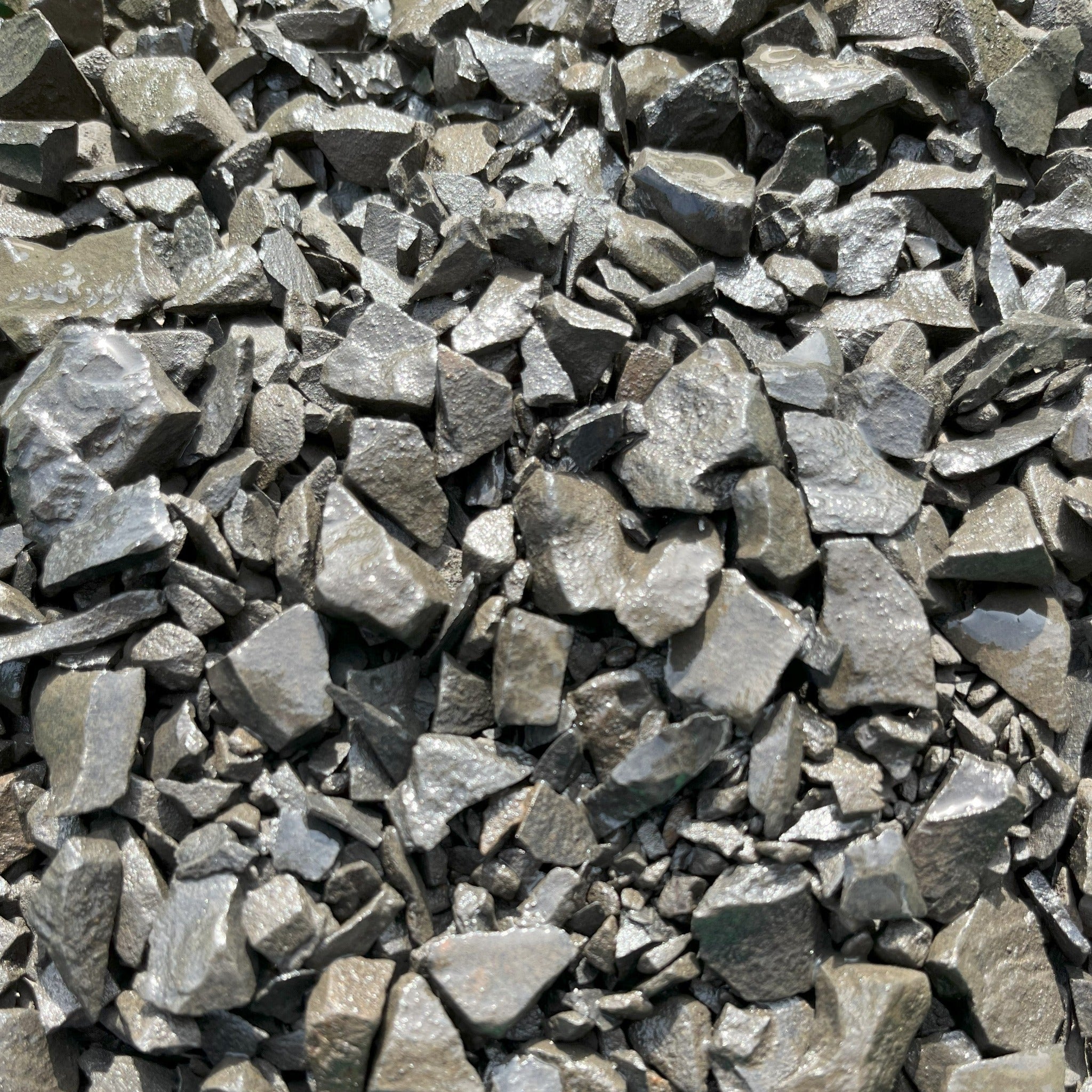 ThreeQuarterBaserockBlackWet_3