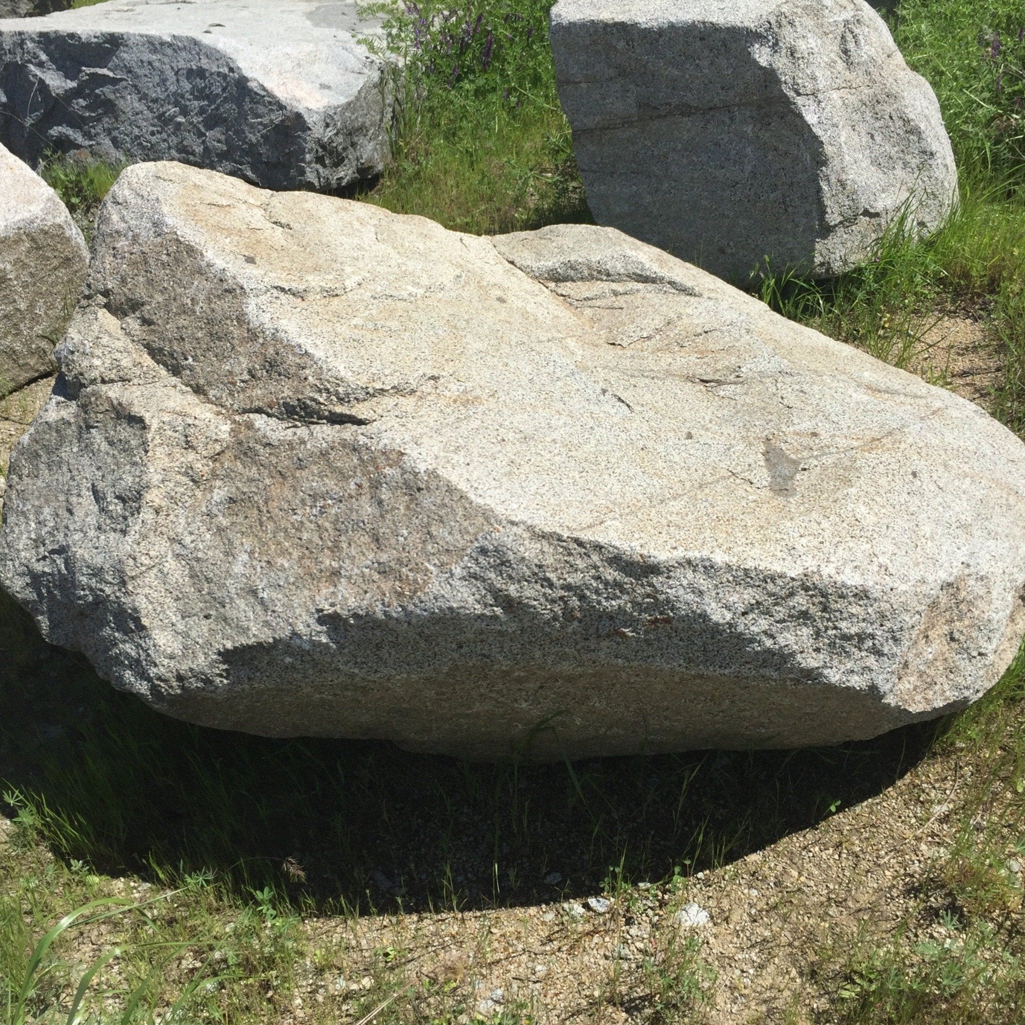 Granite Boulder - 60011, image size:2048x2048